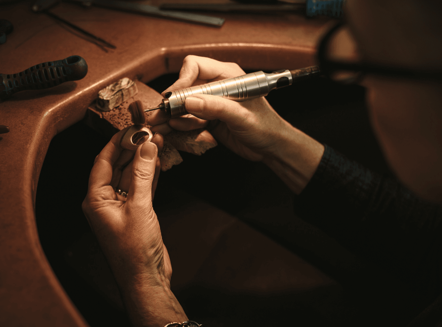 Hand Polishing